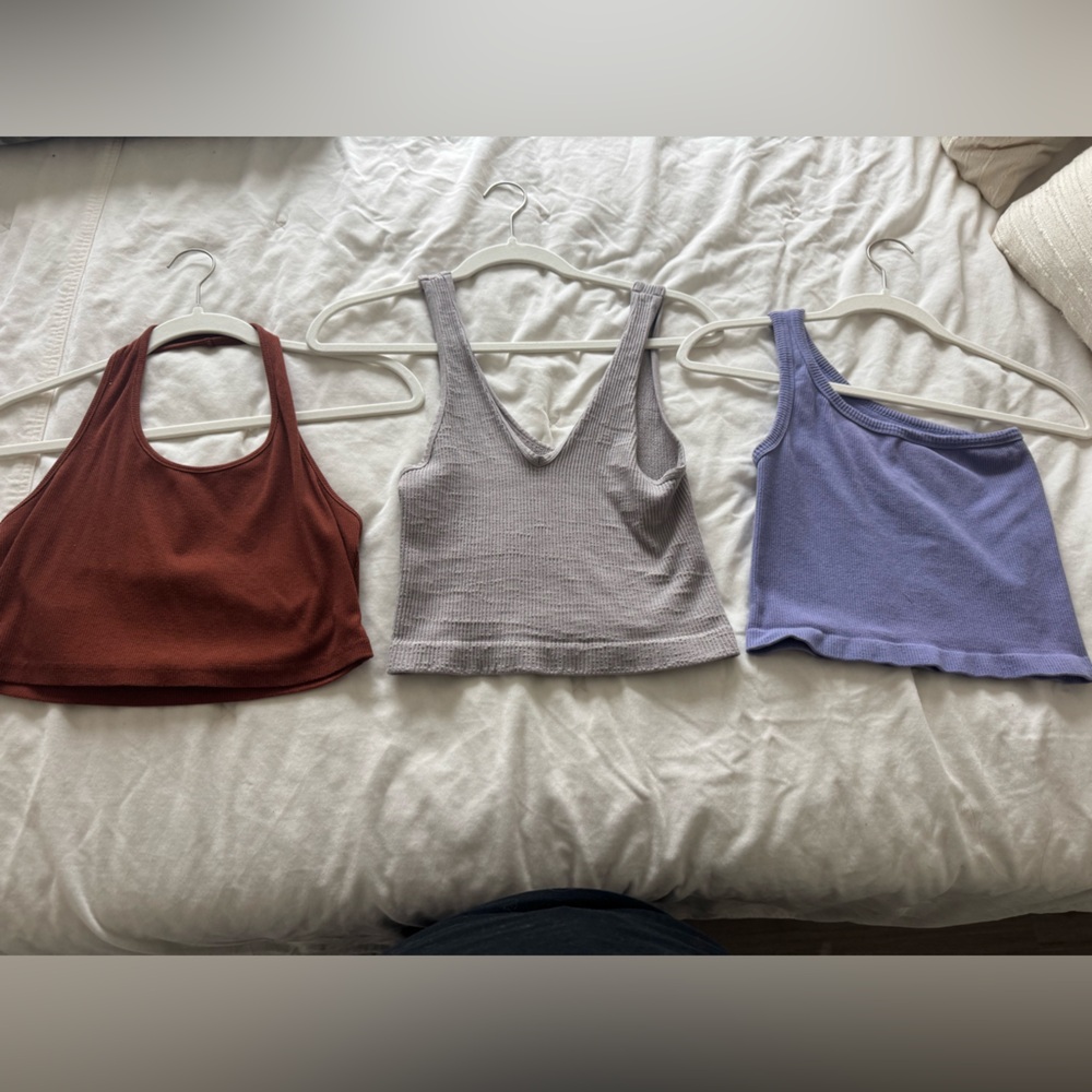 3 seamless cropped tanks. Rust brown, heather gray, pastel lav. Lane 201 & shein